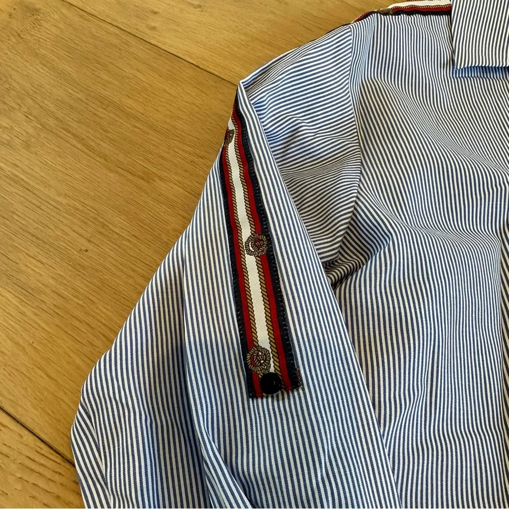 Zara Button down Top w adjustable sleeves - Picture 3 of 5